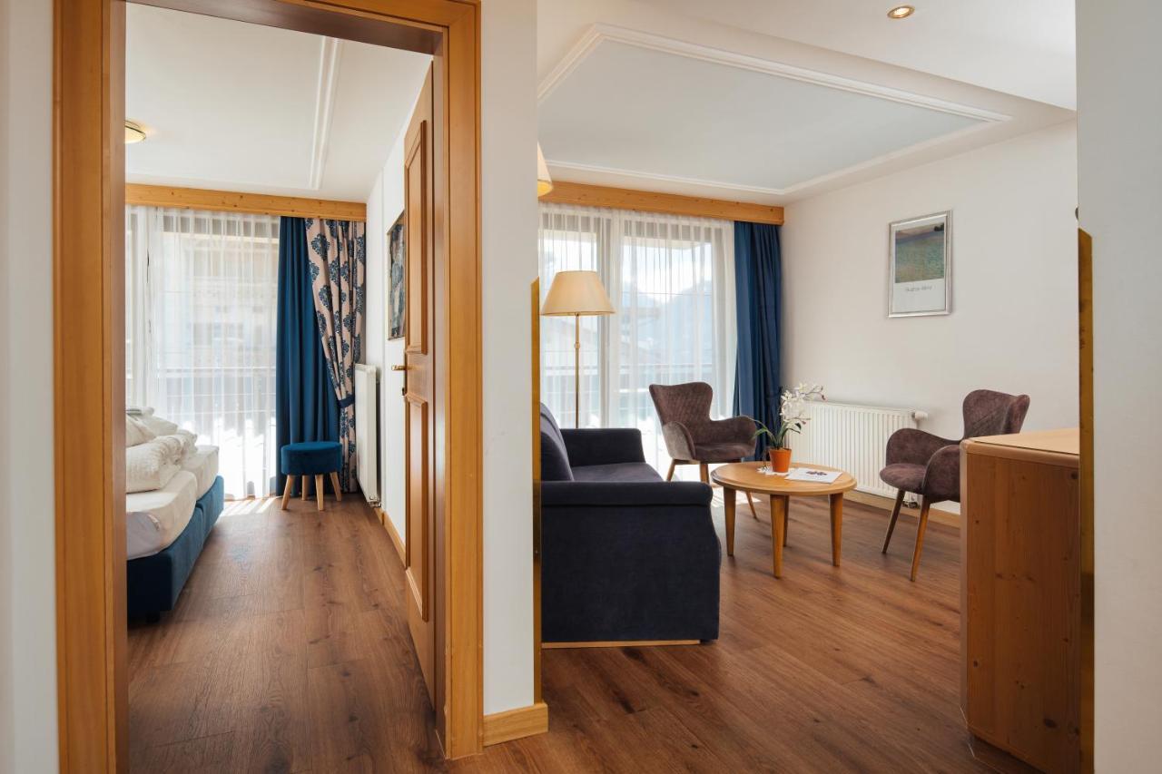 Hotel Garni Alpenruh-Micheluzzi ザーファウス エクステリア 写真