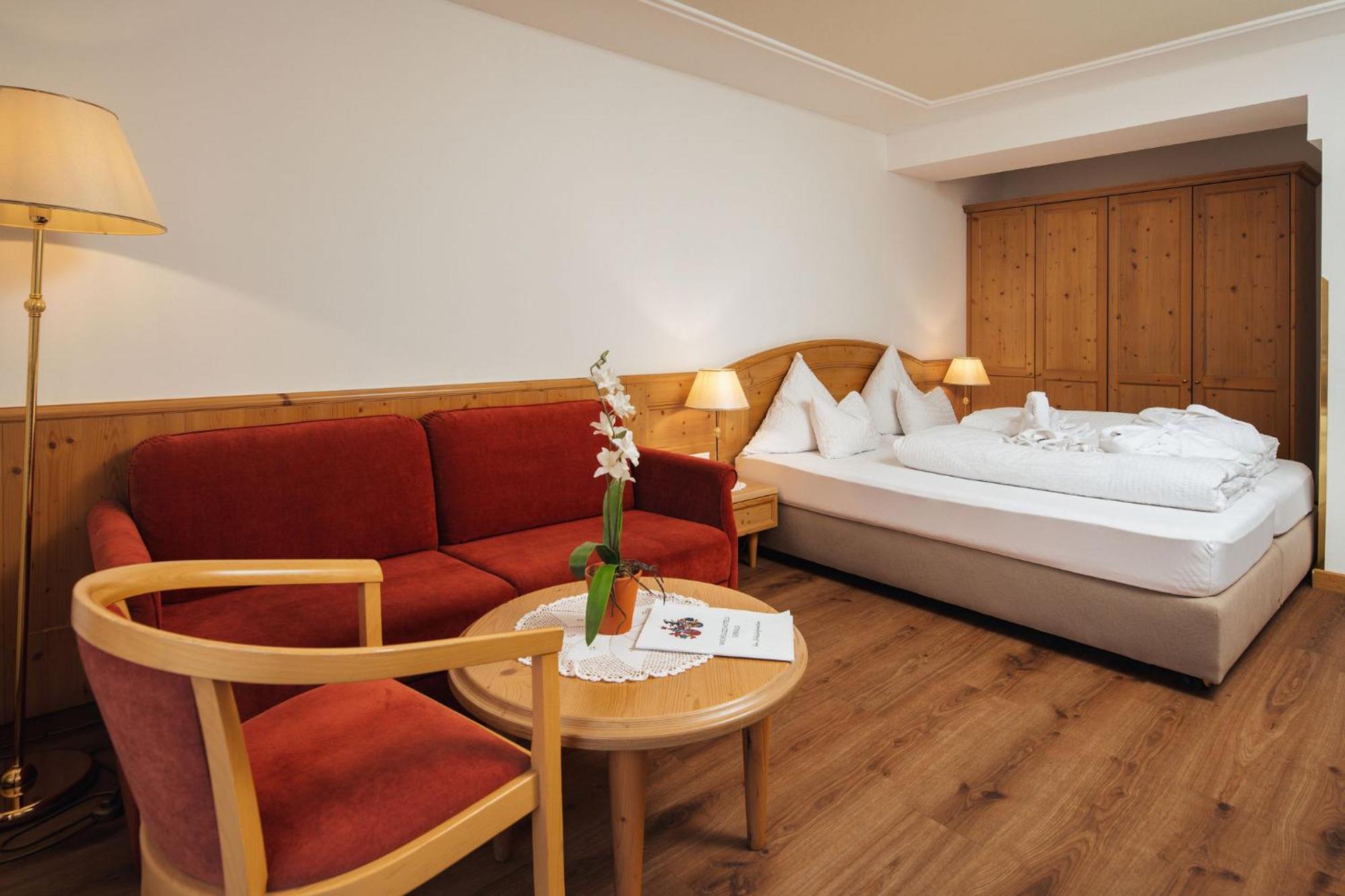 Hotel Garni Alpenruh-Micheluzzi ザーファウス エクステリア 写真