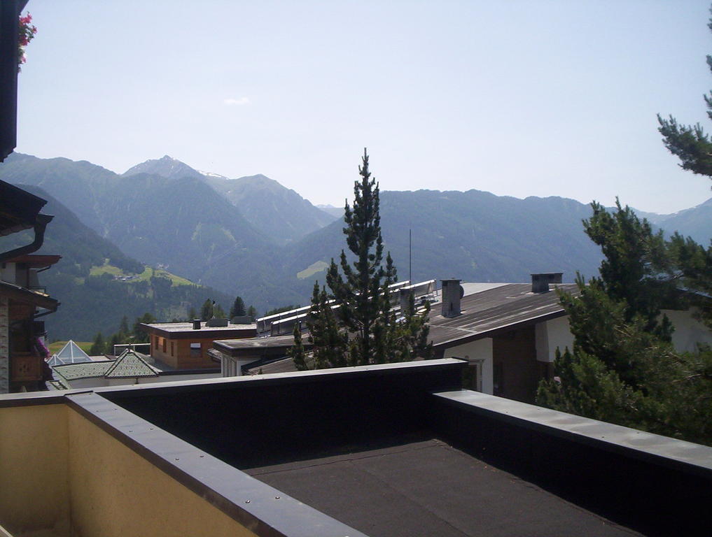Hotel Garni Alpenruh-Micheluzzi ザーファウス エクステリア 写真