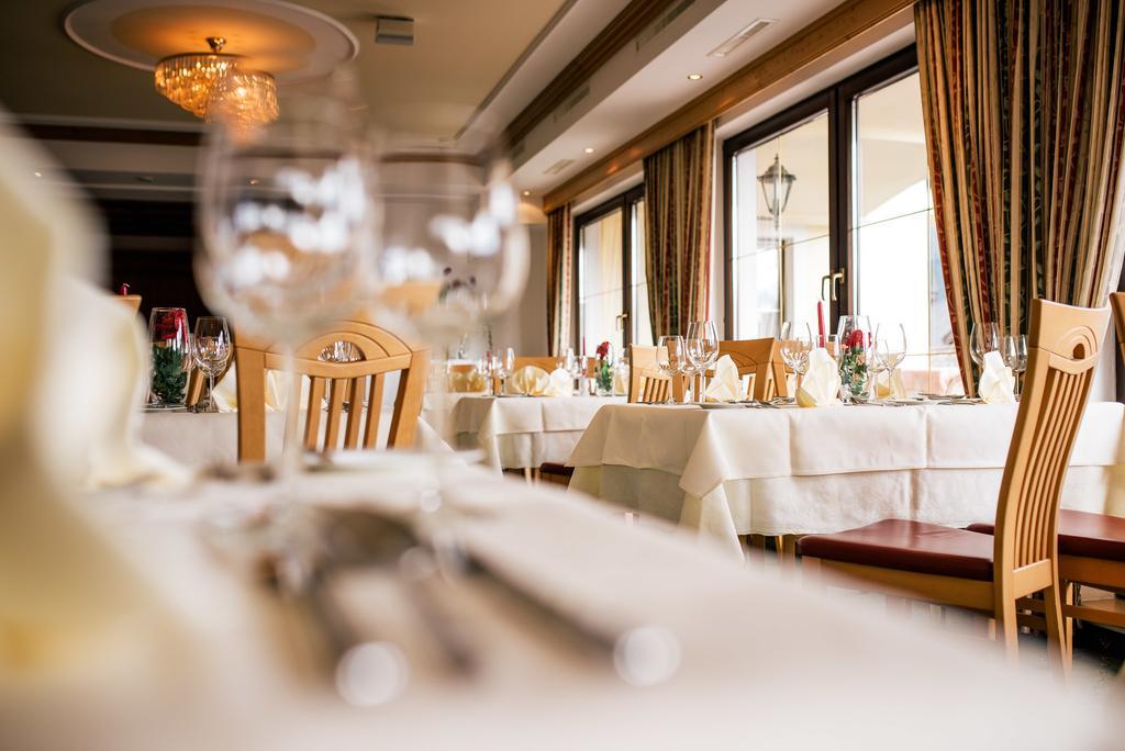 Hotel Garni Alpenruh-Micheluzzi ザーファウス エクステリア 写真